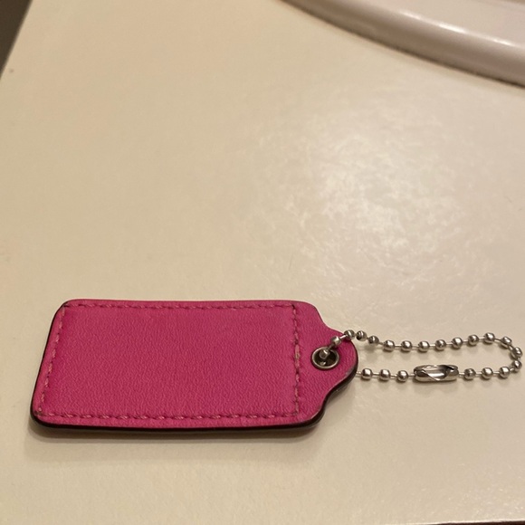 Coach pink tag - Picture 5 of 6